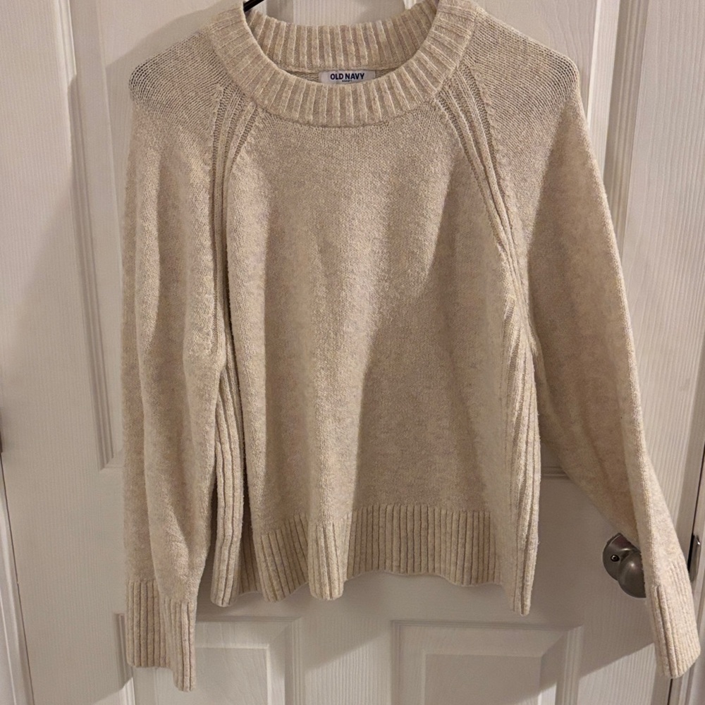 Old Navy Cream Scoopneck Pullover Sweater